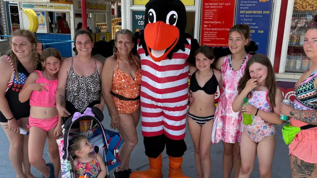 Indiana Beach character photo opportunities