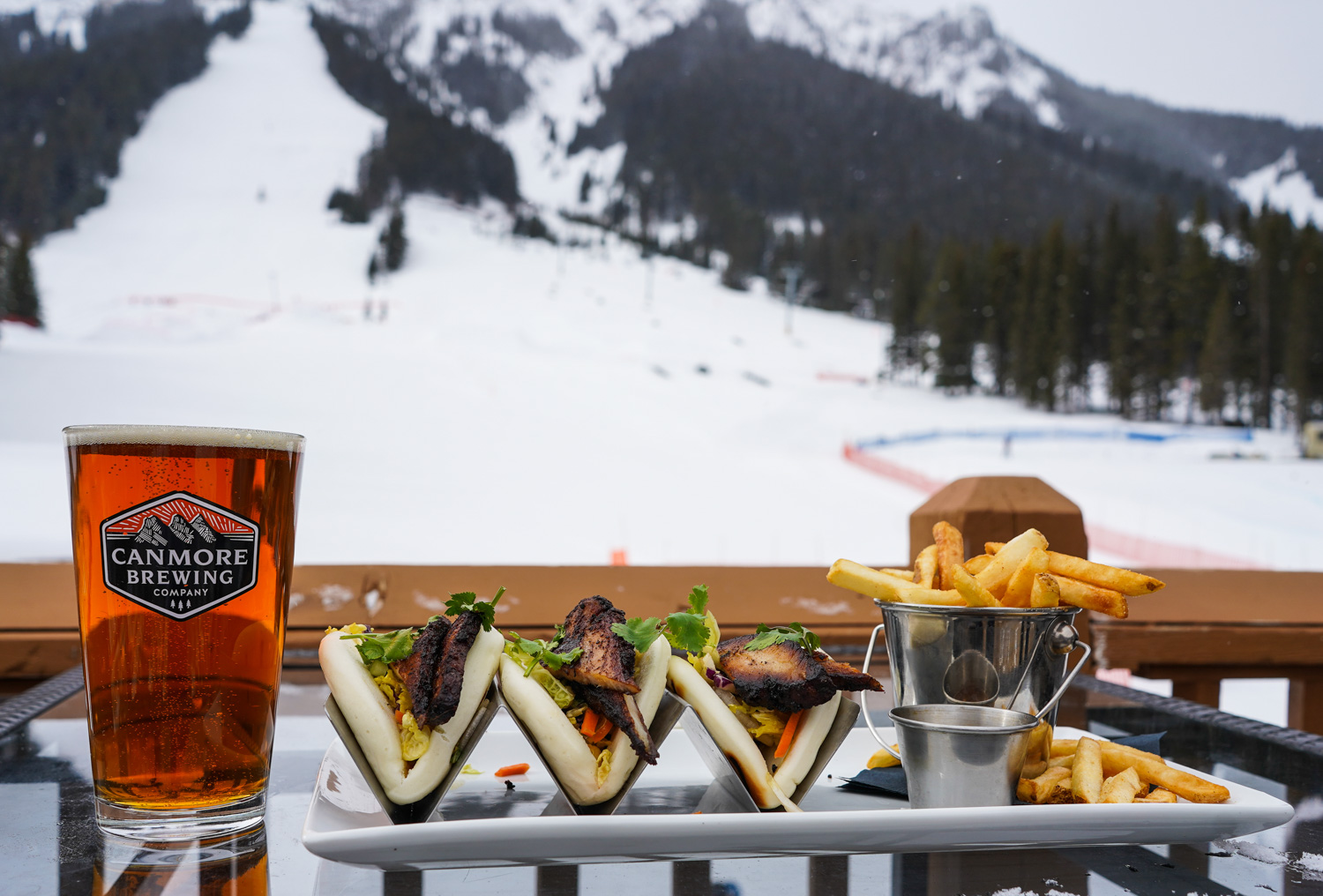 Lunch at Lone Pine Lodge at Mt Norquay