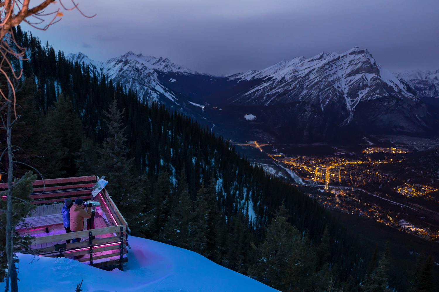 Nightrise at the Banff Gondola | Youn Park